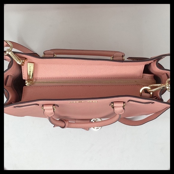 Michael Kors Dillon Large Top Zip Saffiano Leather Satchel - Picture 5 of 13